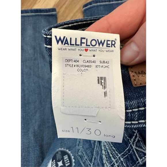 NWT Wallflower The Luscious Curvy Bootcut Jeans Size 11 Long - Picture 8 of 9